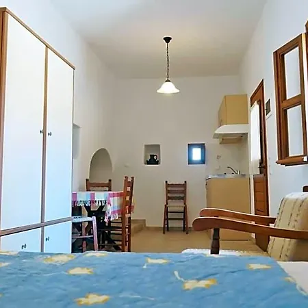 Kolona 3* Naxos City